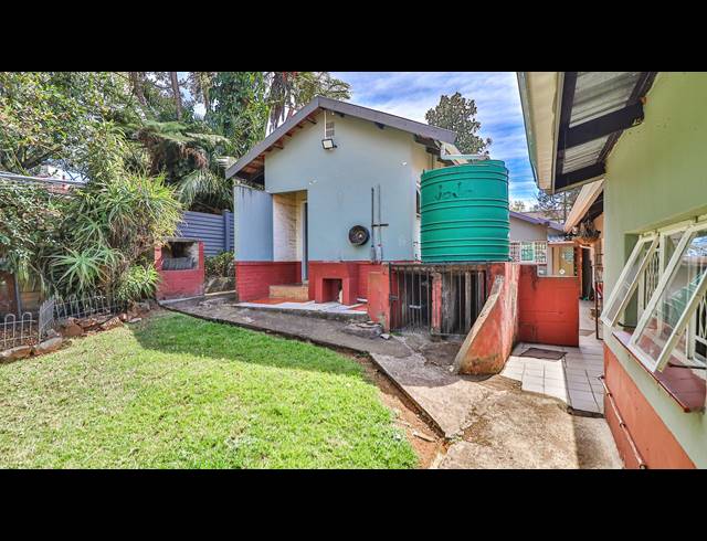 4 BEDROOM HOUSE FOR SALE IN BOUGHTON